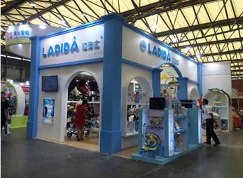 拉迪达婴童用品展台设计搭建案例